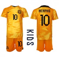 Nederland Memphis Depay #10 Fotballklær Hjemmedraktsett Barn VM 2022 Kortermet (+ korte bukser)